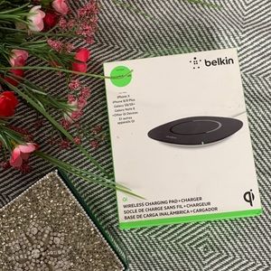 Berlin Wireless Charging Pad with Charger